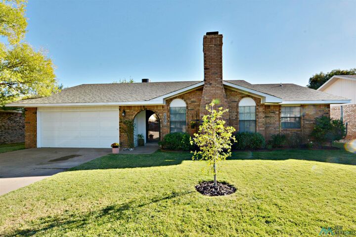 Property Photo: 205 Chanticleer Place NM 88101