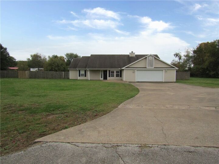 Property Photo: 1295 Sunbridge Lane AR 72758