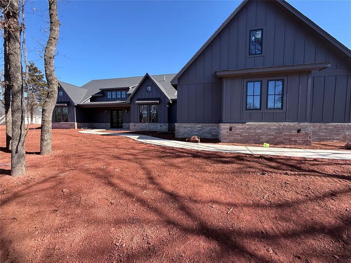 Property Photo:  12800 Hidden Trail  OK 73007 