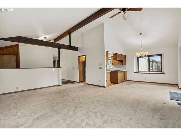 Property Photo: 15565 SE Wildwoods Ct OR 97267