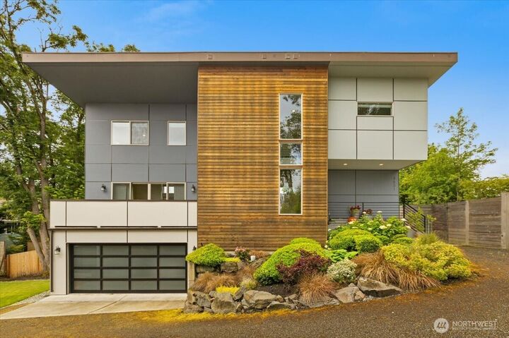 4531 S Kenny Street  Seattle WA 98118 photo