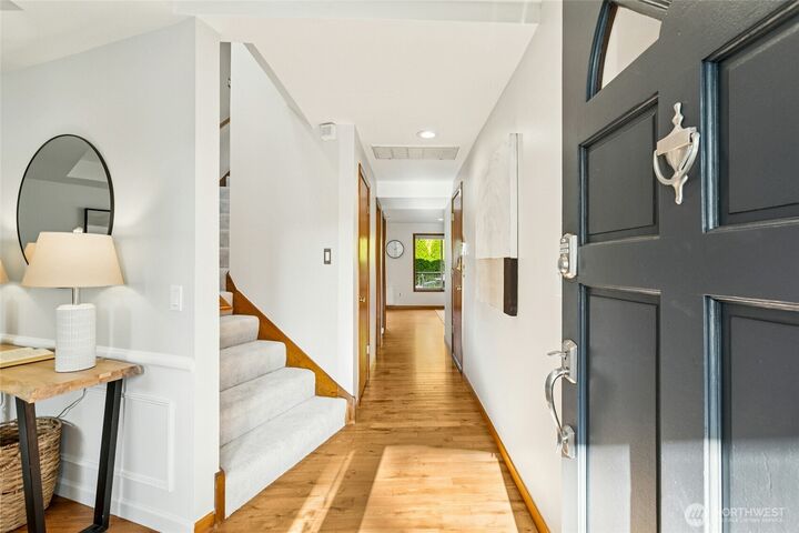 Property Photo:  4514  186th Avenue SE  WA 98027