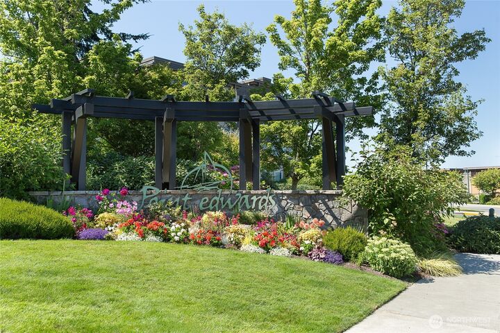 55  Pine Street 203  Edmonds WA 98020 photo