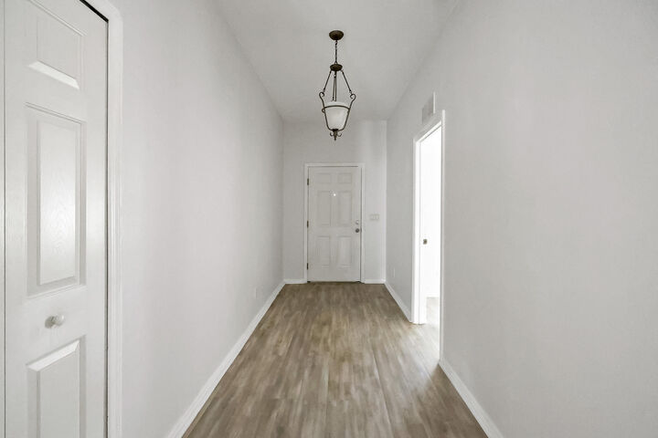 Property Photo:  835 Greenleaf Circle  FL 32960 