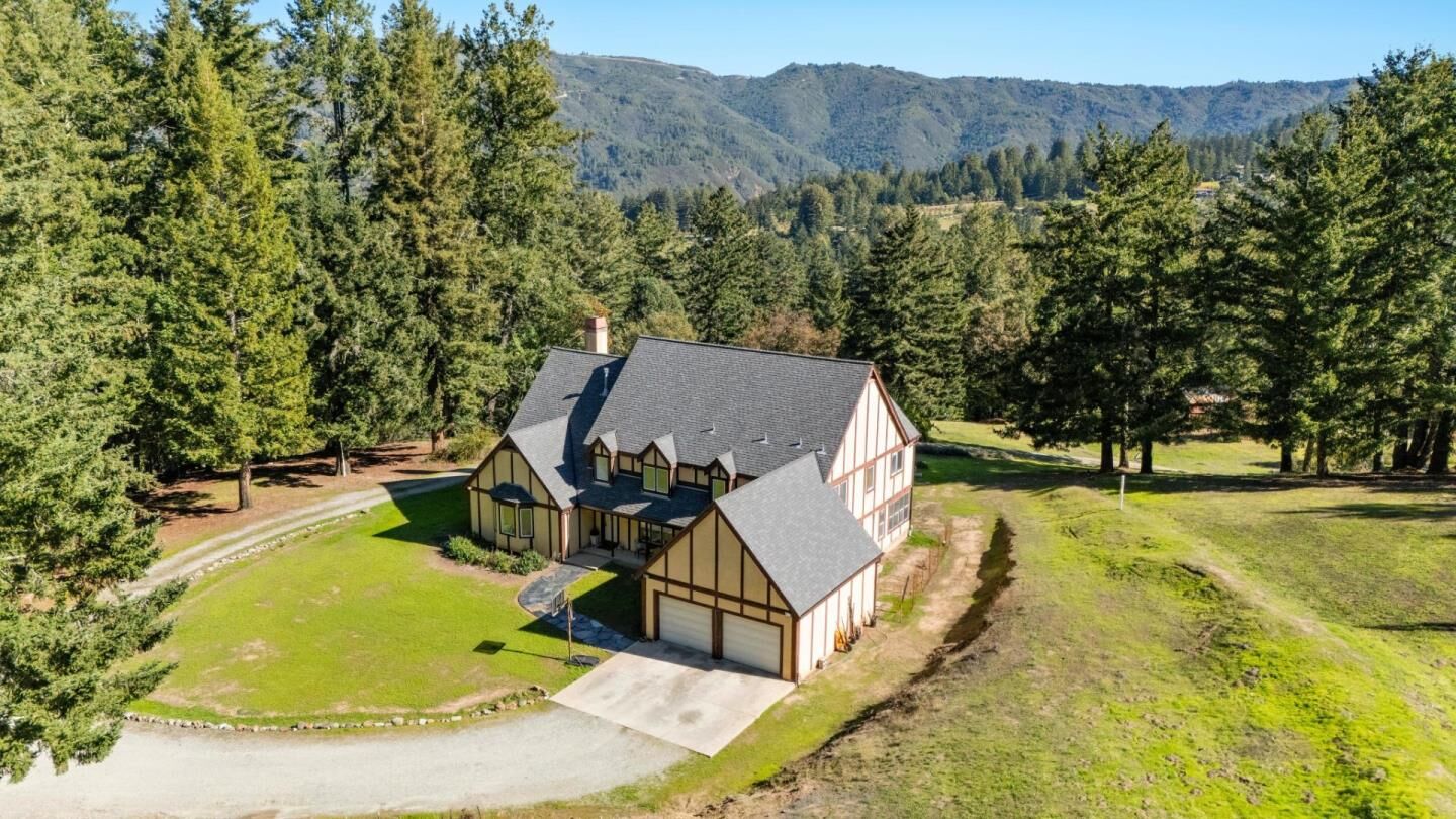 Property Photo: 24595 Skyland Road CA 95033