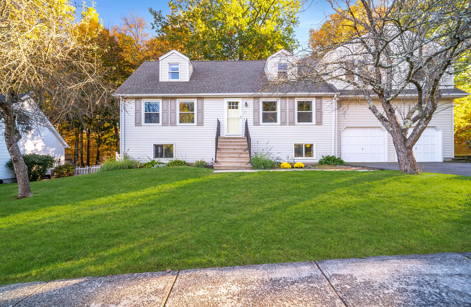 Property Photo: 37 Timber Ridge Road CT 06457