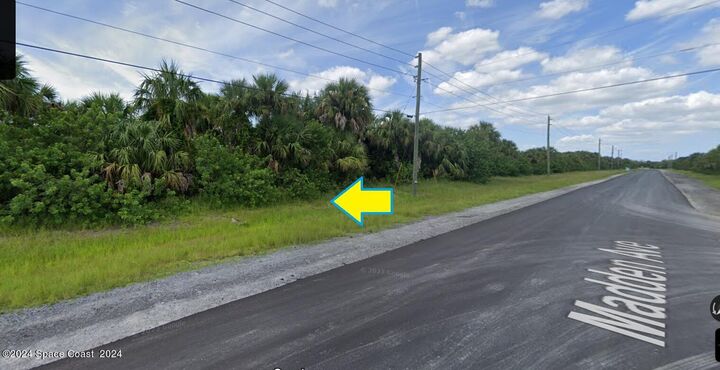 Property Photo:  1998 Madden Avenue SW  FL 32908