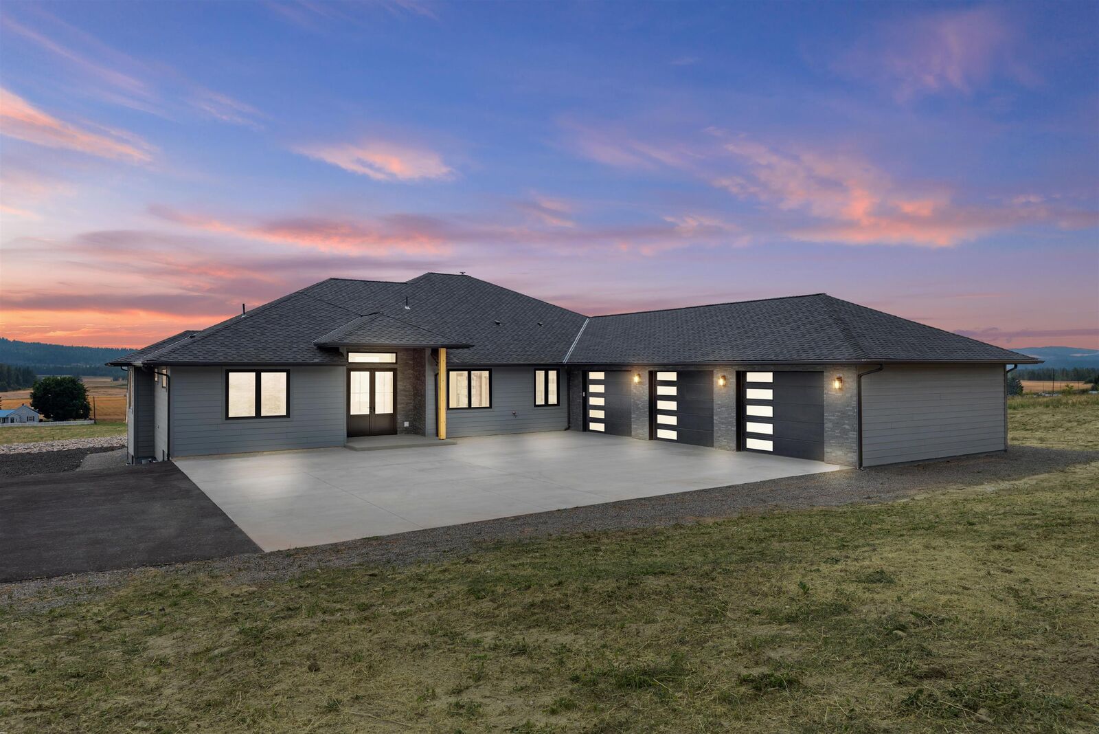 Property Photo:  6957 E Big Meadows Rd  WA 99003 