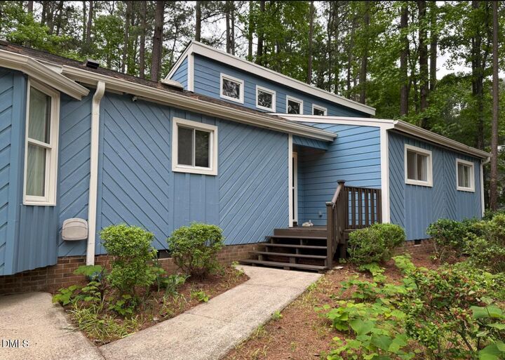 Property Photo: 507 Holtz Lane NC 27511