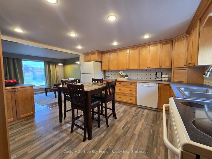 Property Photo: 66 Principale Street W ON P0H 2M0