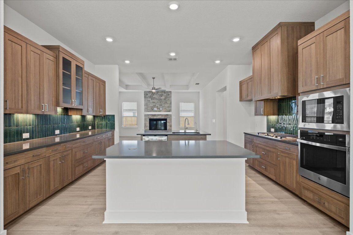 Property Photo: 220 Begonia Street TX 78610