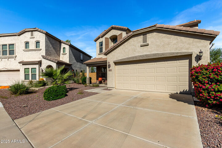 Property Photo: 2236 W Beverly Lane AZ 85023