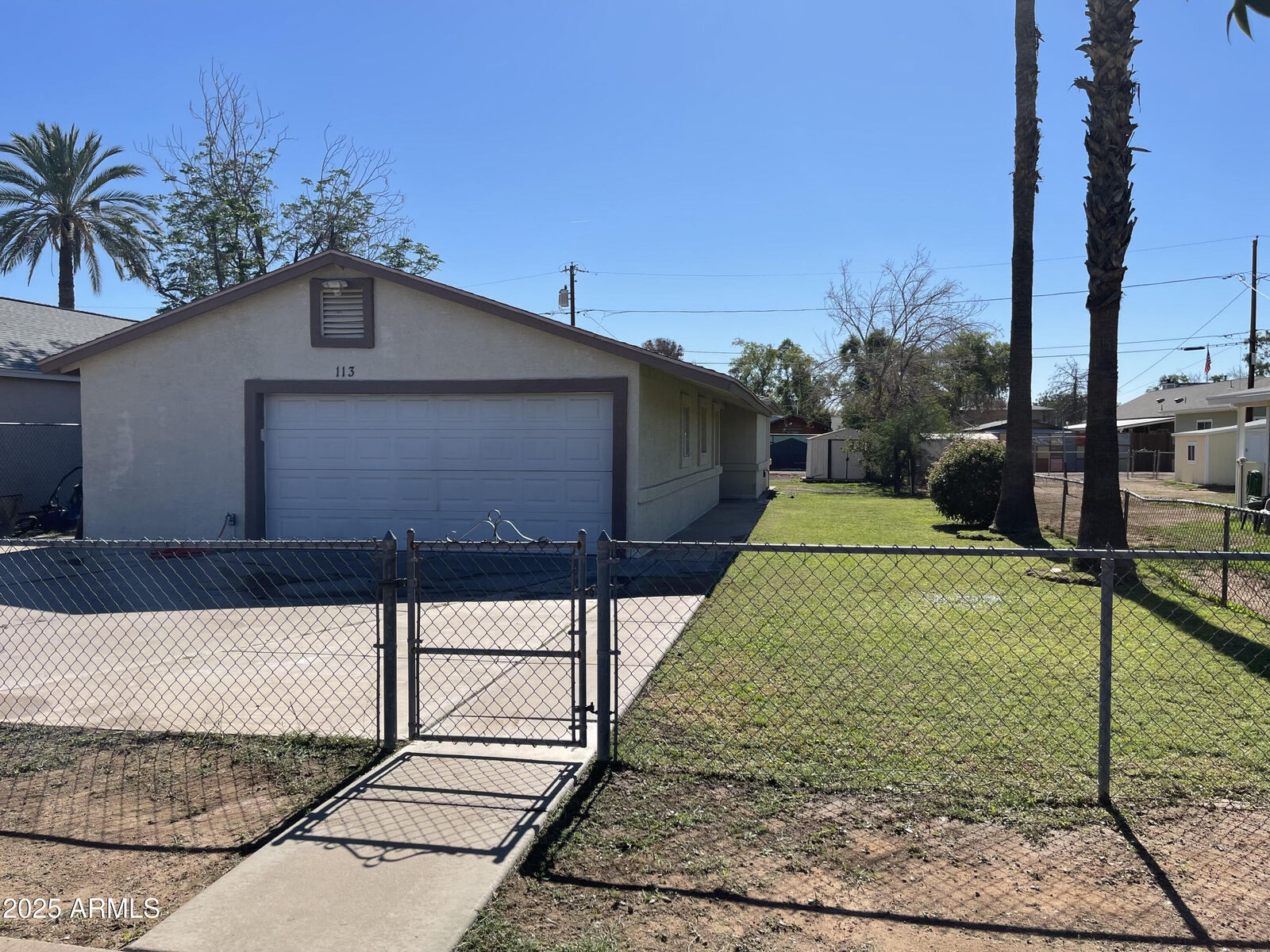 Property Photo:  113 W Cullumber Avenue  AZ 85233 
