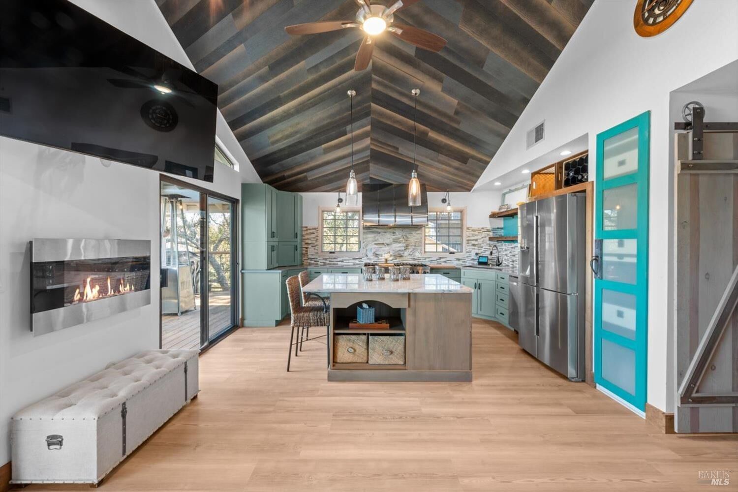 Property Photo: 914 Cape Cod Court CA 94558