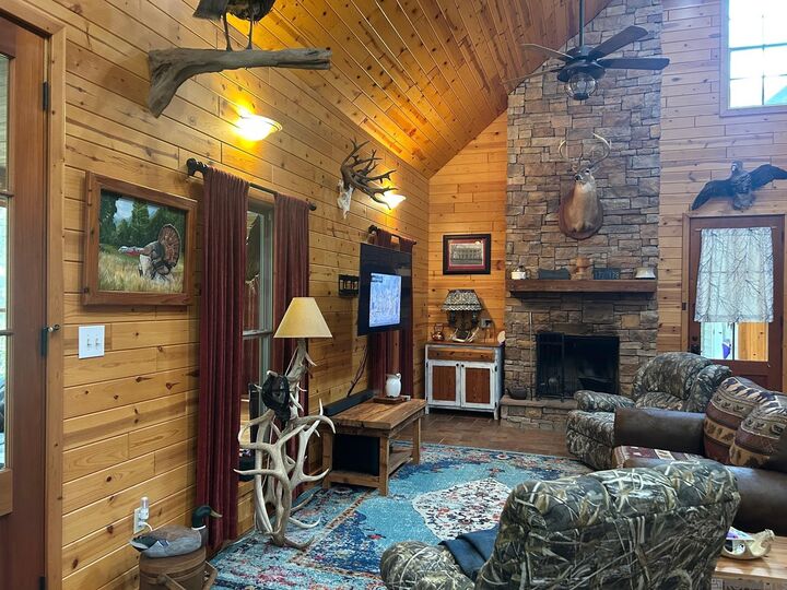 Property Photo: 9288 Rudolph Davis Rd LA 70775