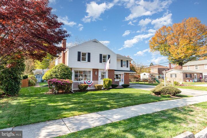 Property Photo:  2 Village Road  PA 17011 