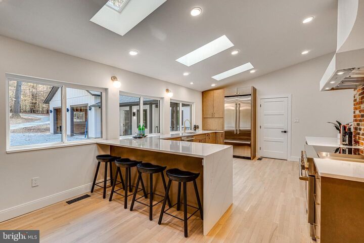 Property Photo:  108 Interpromontory Road  VA 22066 