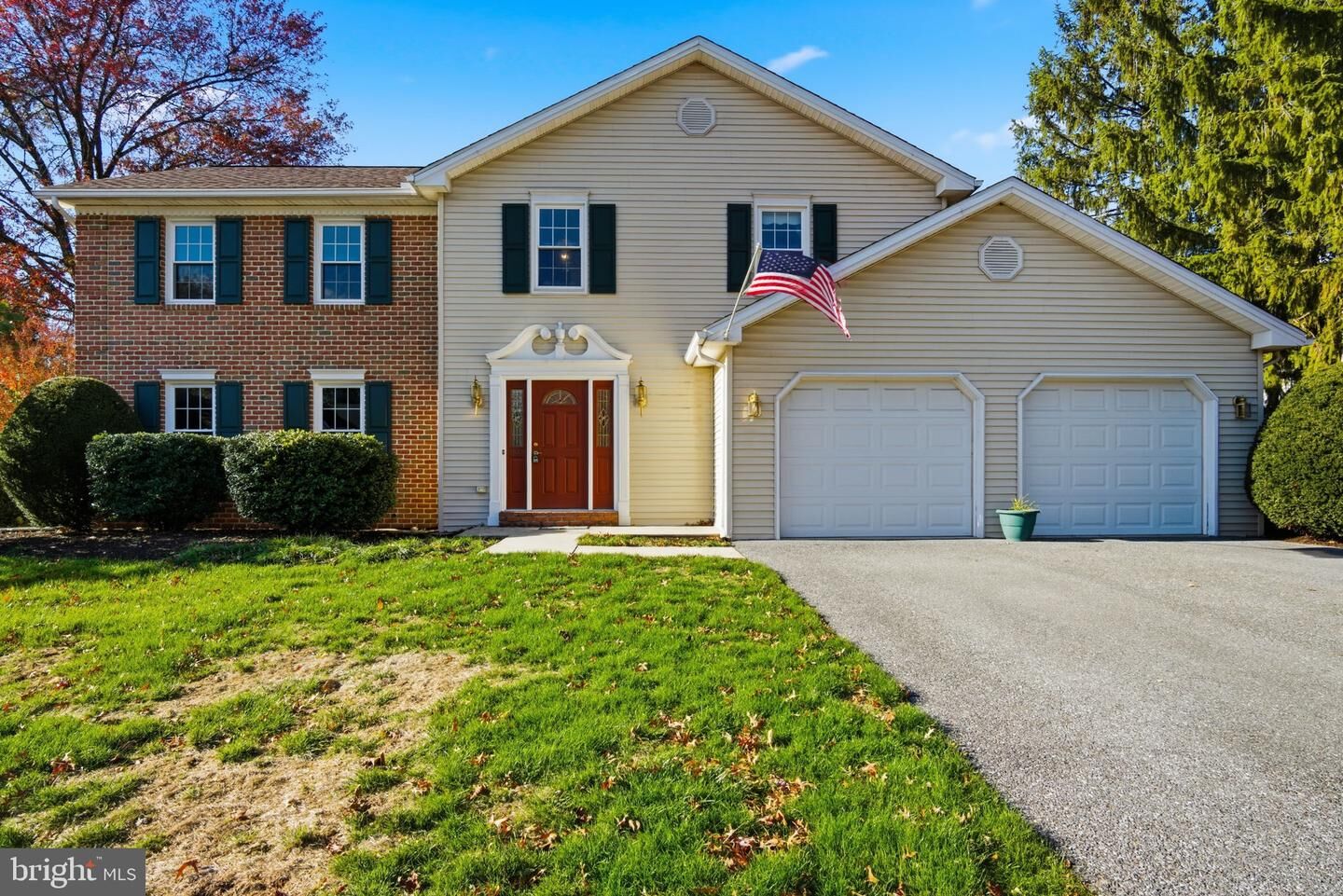 Property Photo:  909 Kent Drive  PA 17050 