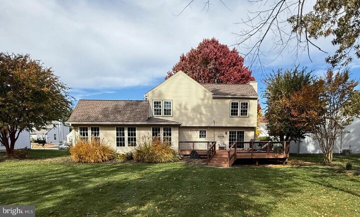 Property Photo: 4521 Waverly Crossing Lane VA 20151