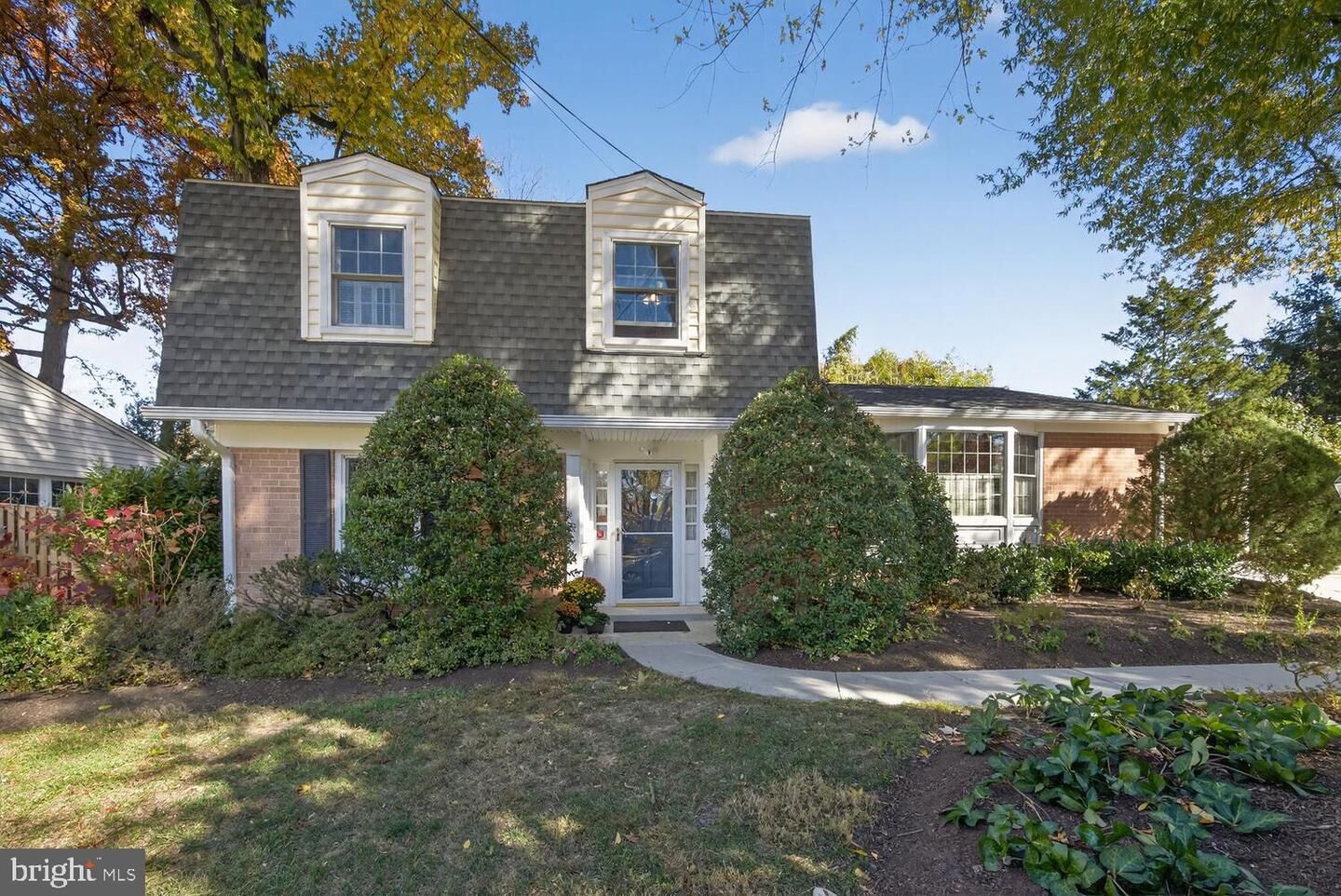 Property Photo:  8703 Yarmouth Court  MD 20854 