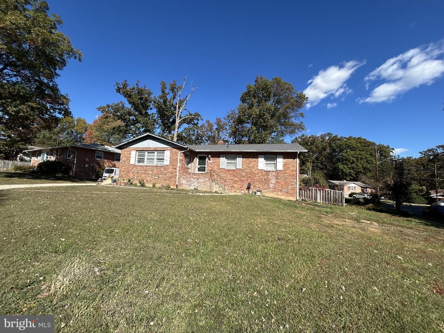 Property Photo: 10918 Warwick Avenue VA 22030