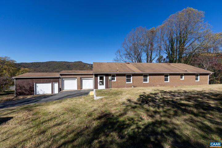 Property Photo: 5579 Covesville Ln VA 22931
