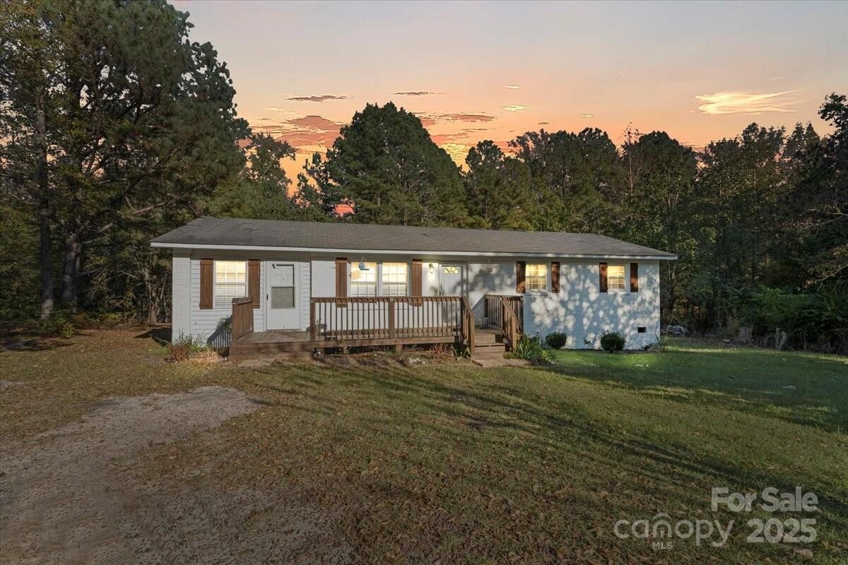 Property Photo:  109 E Pigg Street  SC 29728 