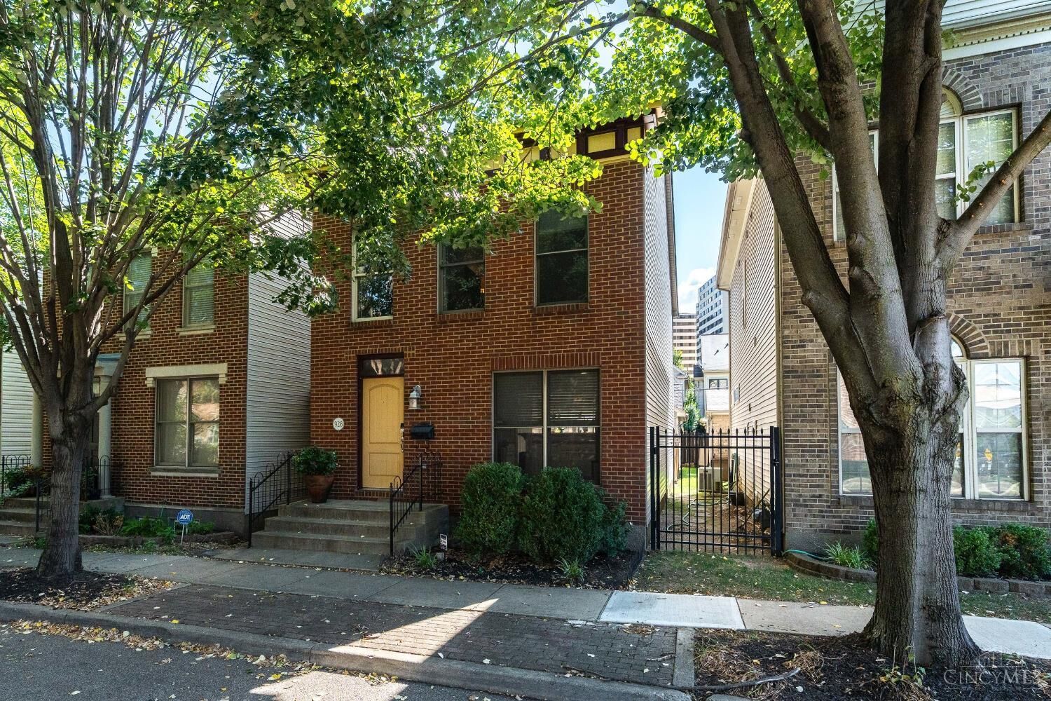 Property Photo:  928 Mound Street  OH 45203 