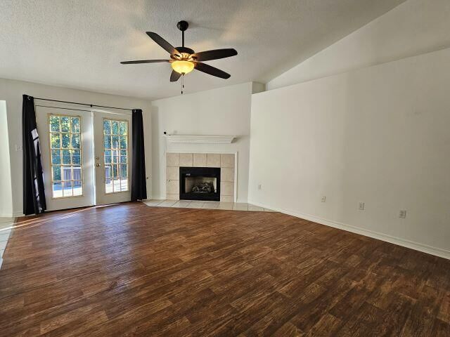 Property Photo: 6381 Havenmist Lane FL 32536