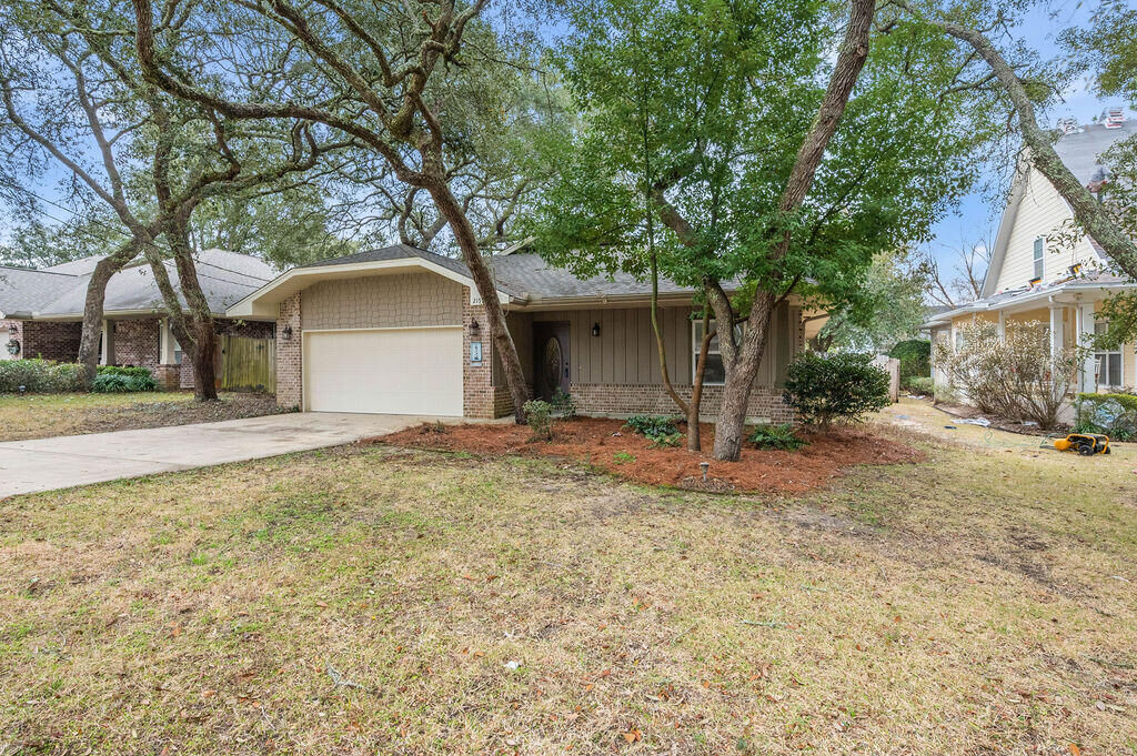 Property Photo:  2159 Bayshore Drive  FL 32578 