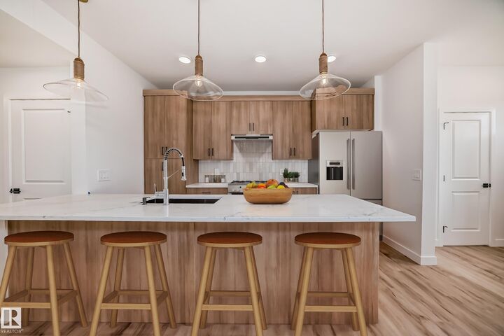 2130 Crossbill Lane NW  Edmonton AB T5S 0W3 photo