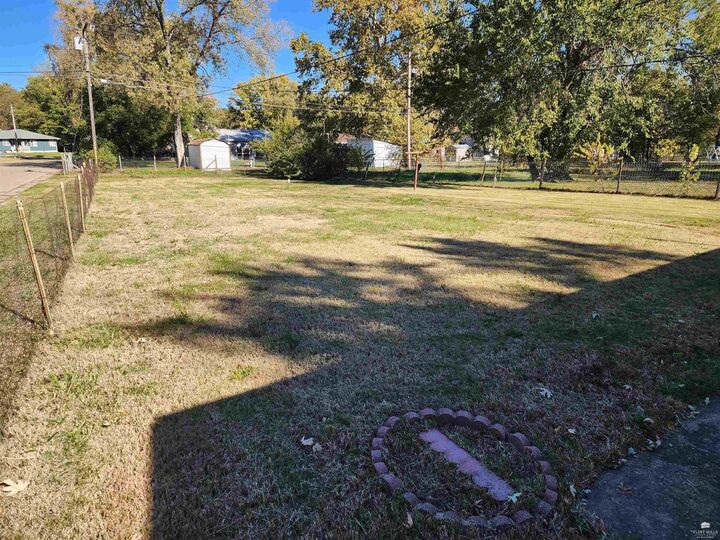 Property Photo: 1232 W 11 Street KS 66441