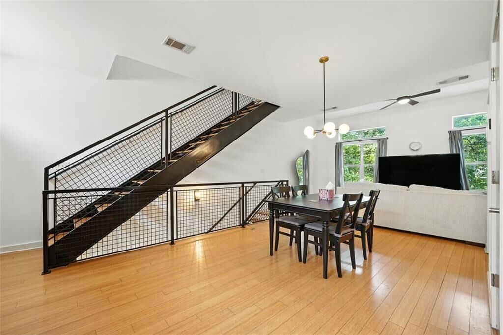 Property Photo:  100 Moreland Avenue SE J  GA 30316 