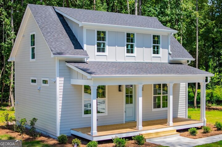 Property Photo: 479 West Avenue GA 30108