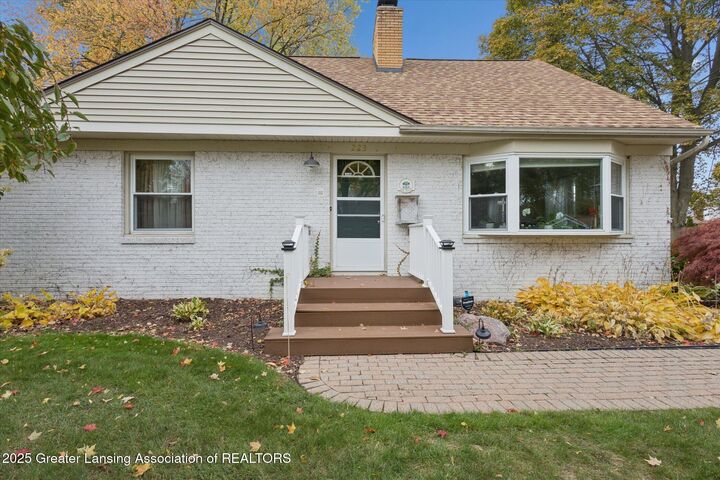 223 Lexington Avenue  East Lansing MI 48823 photo