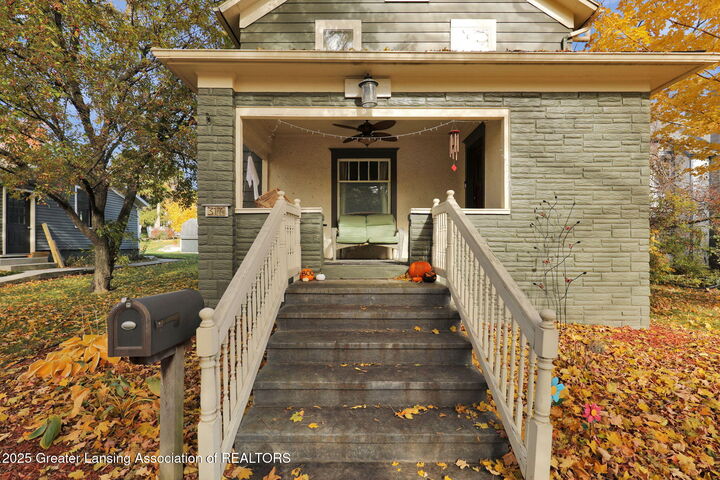 Property Photo: 317 E Elm Street MI 48854