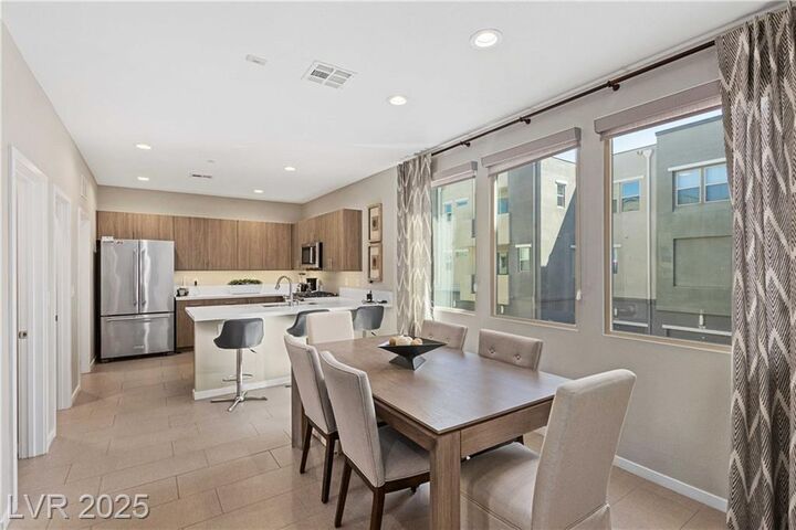 Property Photo:  11257 Rainbow Peak Avenue 204  NV 89135 