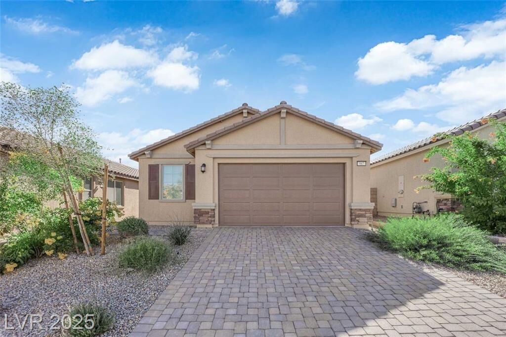 Property Photo:  987 Crystal Grotto Avenue  NV 89081 