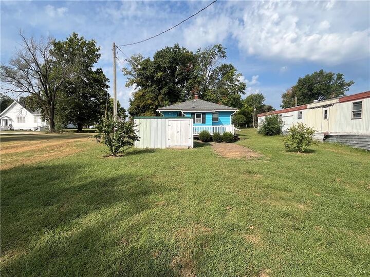 Property Photo:  417 Ash Street  MO 64643 