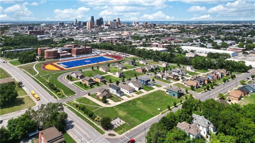 Property Photo: 2108 Garfield Avenue MO 64127