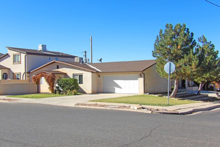 Property Photo:  680 S 75 E  UT 84720 