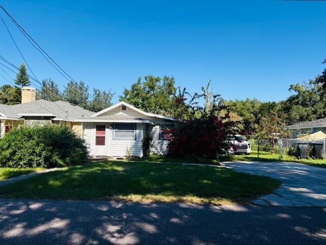 Property Photo:  2011 E Grant Avenue  FL 32806 