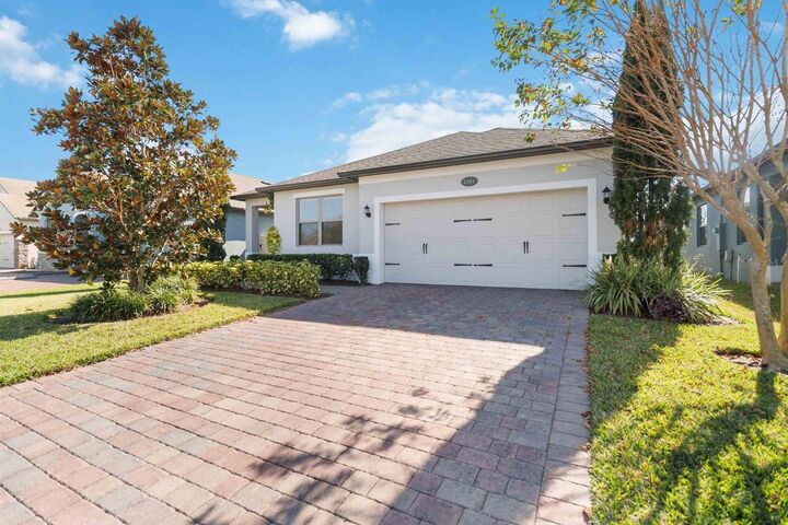 Property Photo:  1341 Clear Brook Place  FL 34772 