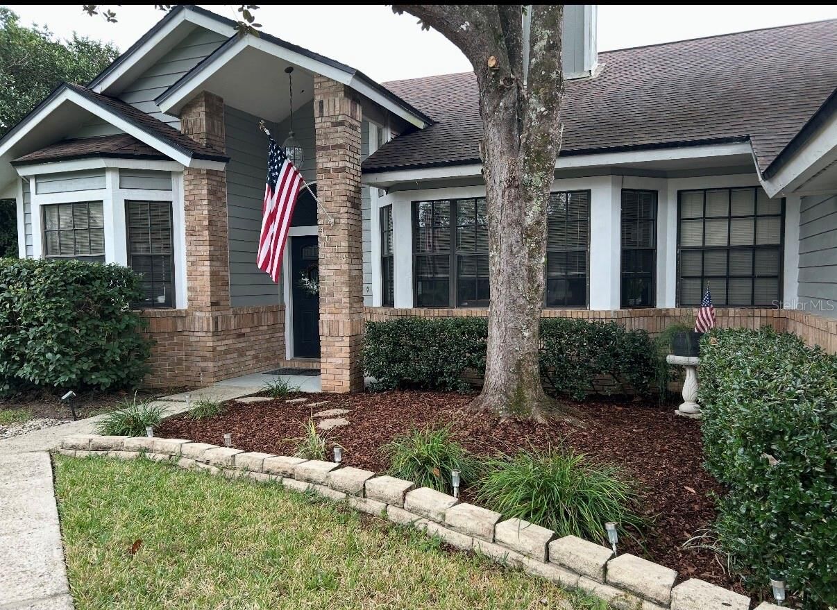 Property Photo: 1014 Willa Lake Circle FL 32765