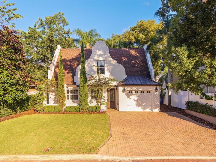 Property Photo: 1231 Poinsettia Avenue FL 32804