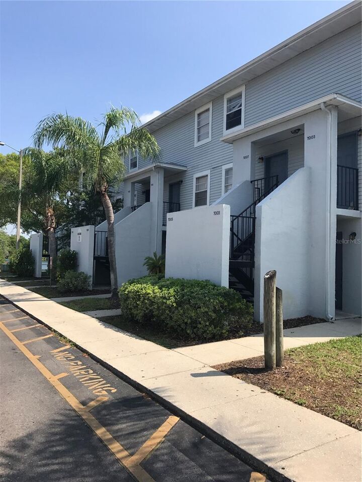 Property Photo:  7101 E Bank Drive 7101  FL 33617 