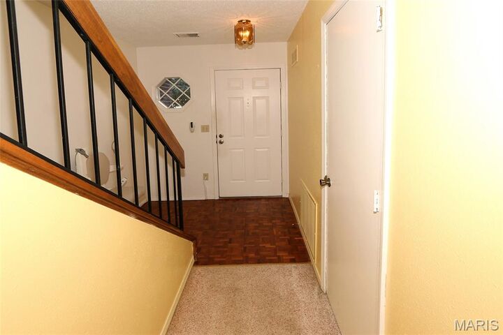 Property Photo:  326 Devonshire Court E  MO 63376 