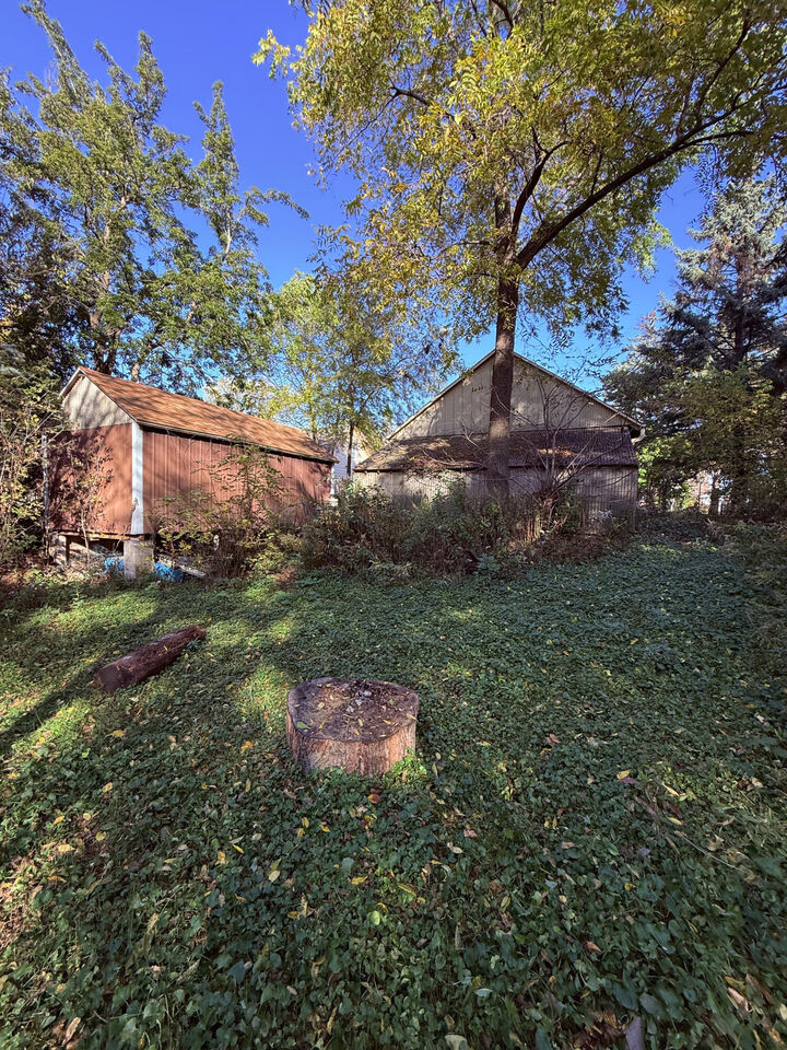 Property Photo: 4723 Shirley Ave WI 53406