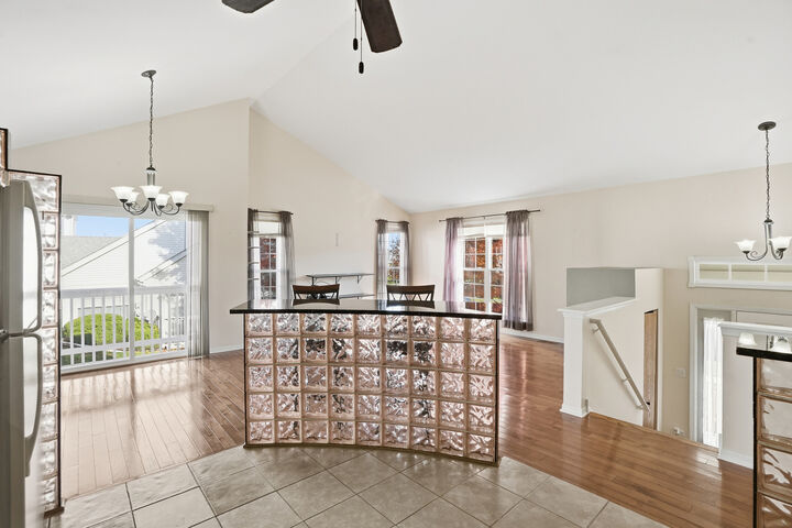 Property Photo: 1452 Fox Hound Trail IL 60401