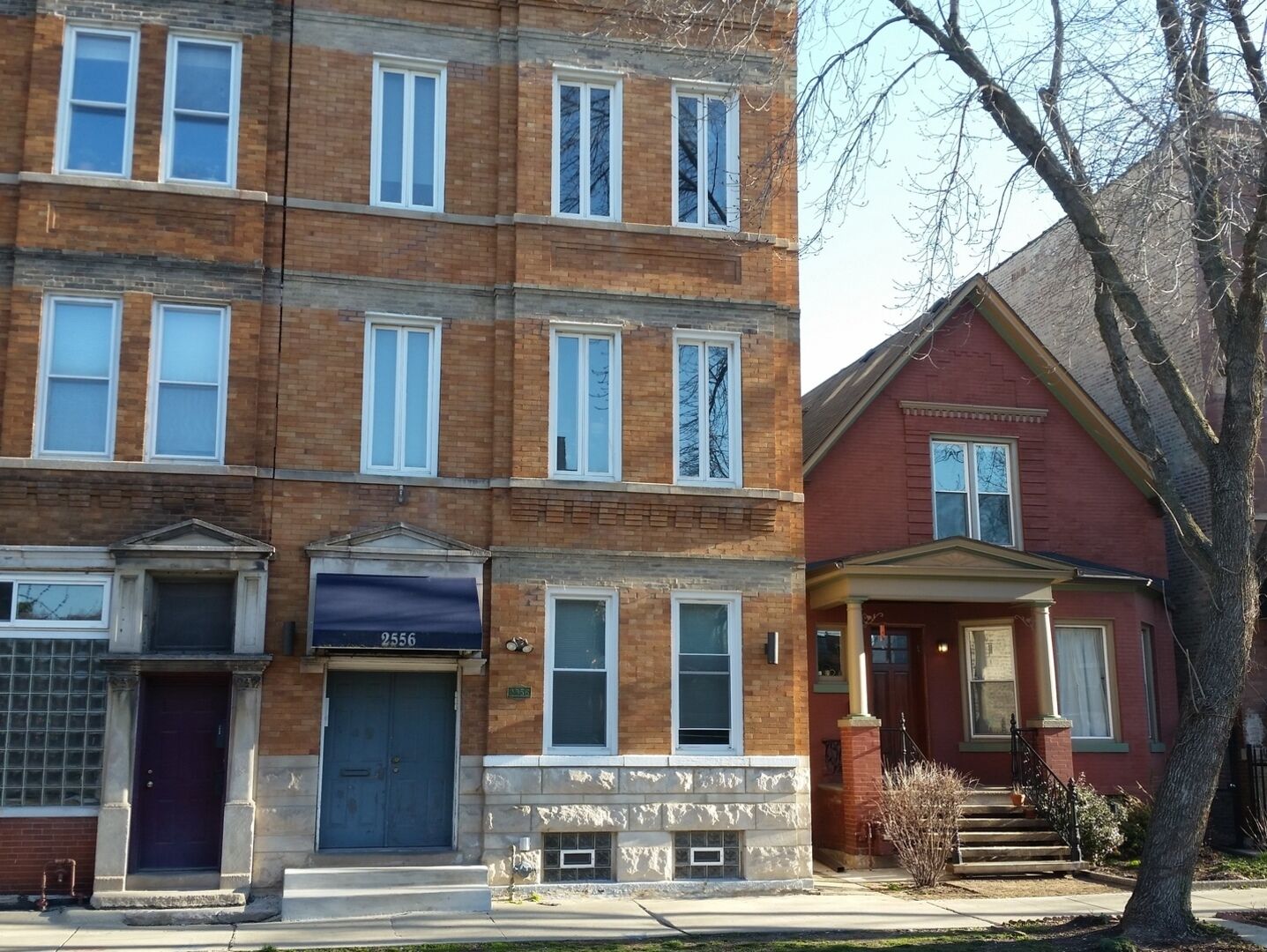 Property Photo:  2556 W Iowa Street 1  IL 60622 